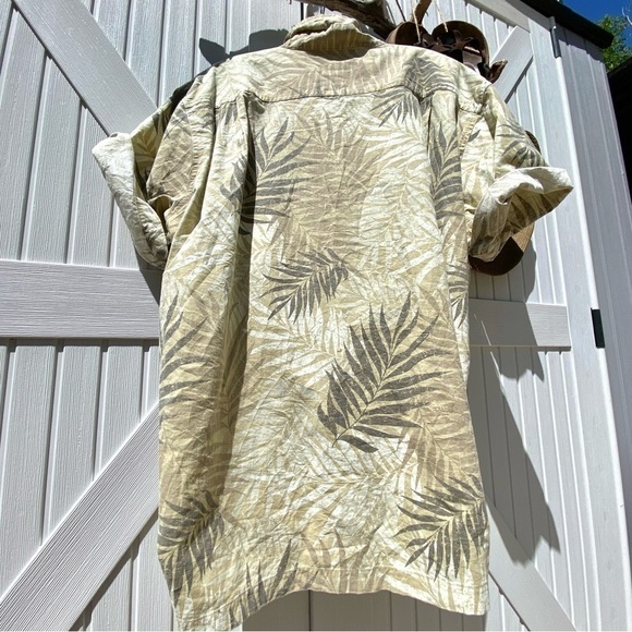 Trendy safari botanical vintage boyfriend style shirt w cottage/tropical vibe - Picture 4 of 10